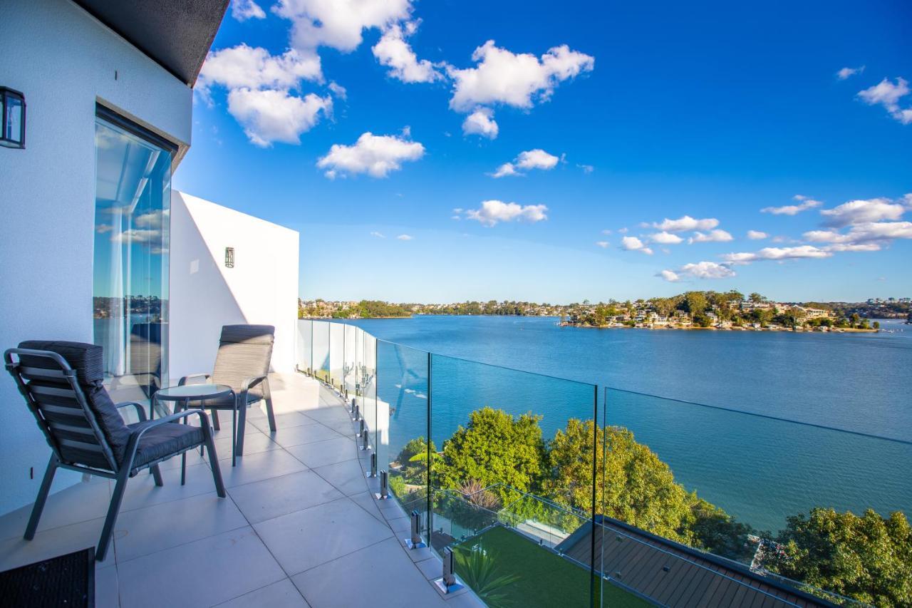 Luxury Waterfront @ Kyle Bay 3 Bedroom Duplex Holiday home